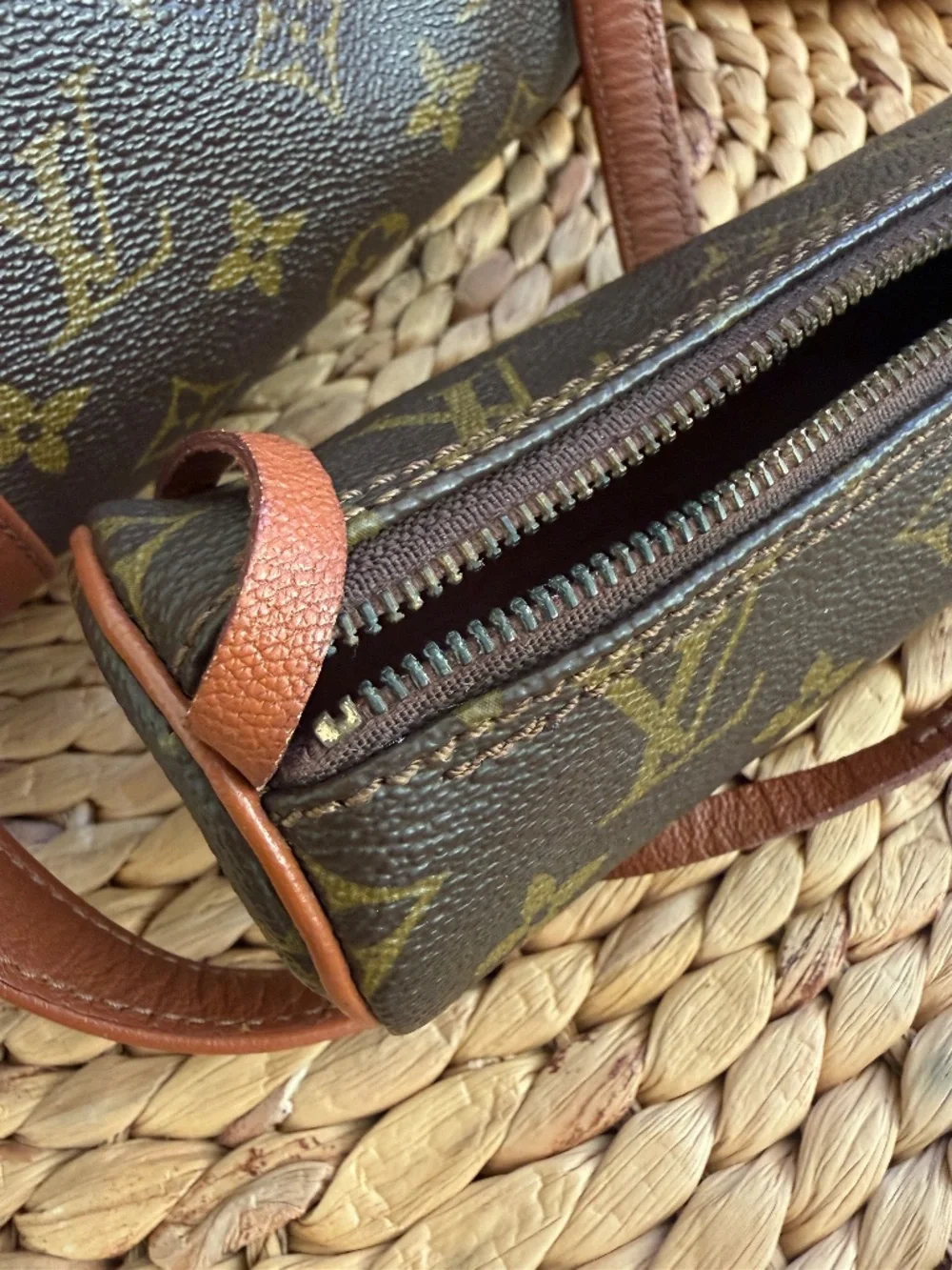 Louis Vuitton ~1970s Papillon 30 Handbag, with Pochette - Picture 11 of 12